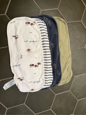 Carter’s 100% Cotton Burp Cloth